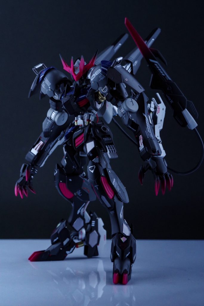 全体的なプロポーションをさらに獣っぽくマッシブに仕上げました