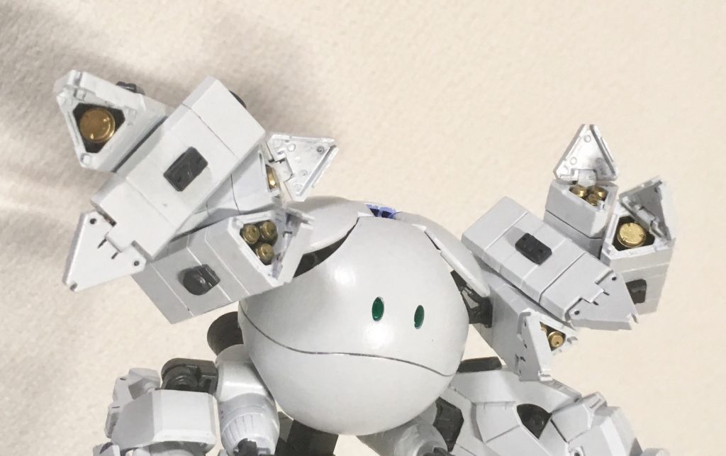接続部を回転させて全方位に向けての発射も。