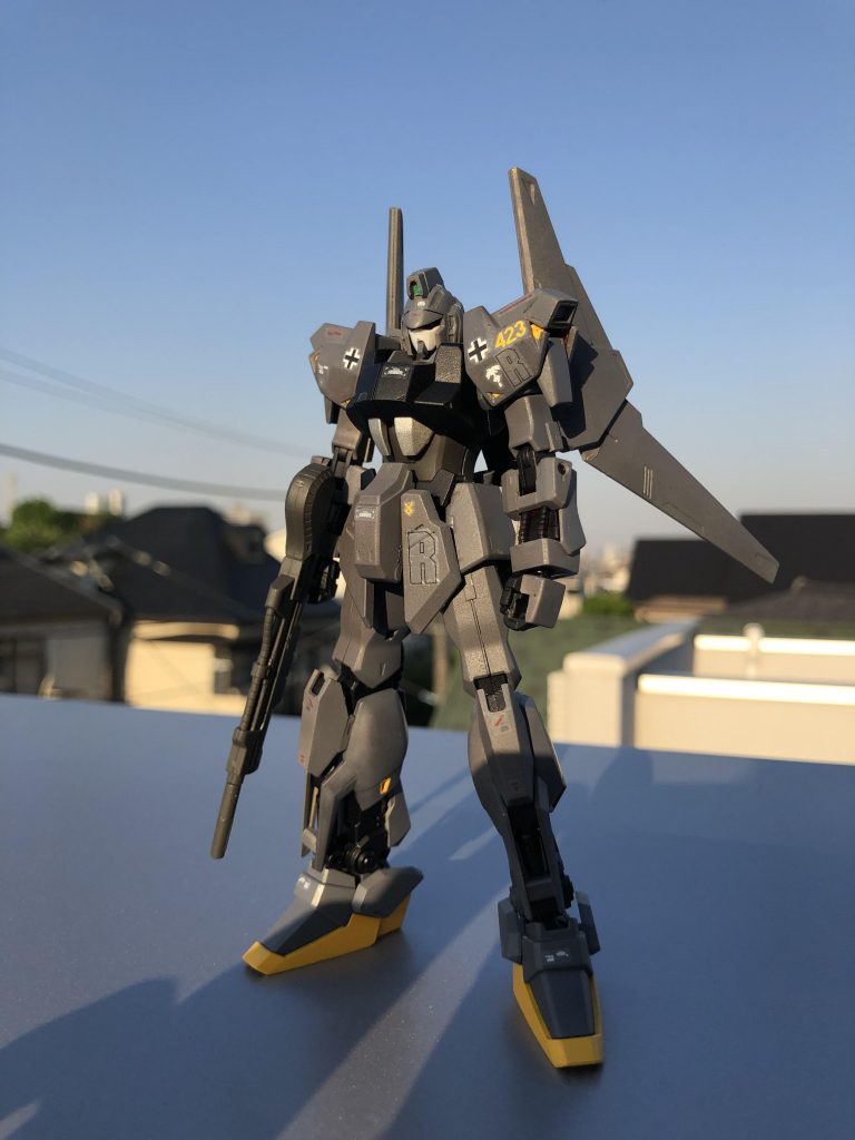 飛行場で出撃を待つType-100
もちろん急降下爆撃攻撃が得意です。##