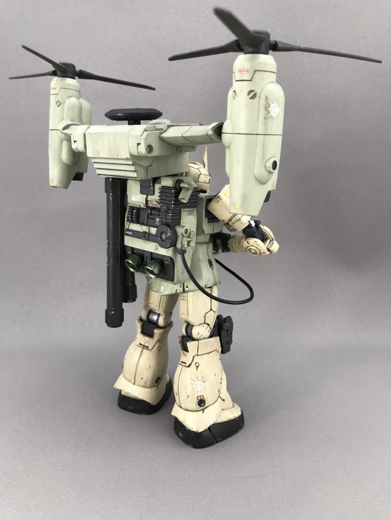 ティルトローターはプラ板で箱形にしました。
足のアポジモーターは開口してビーズを入れました。