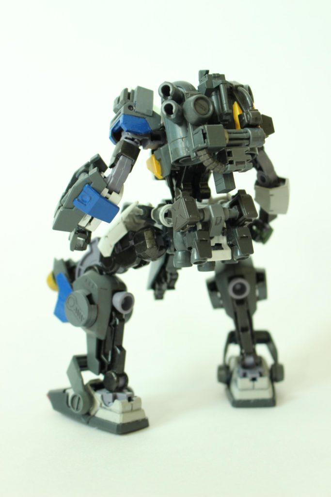 武装パージ状態リア