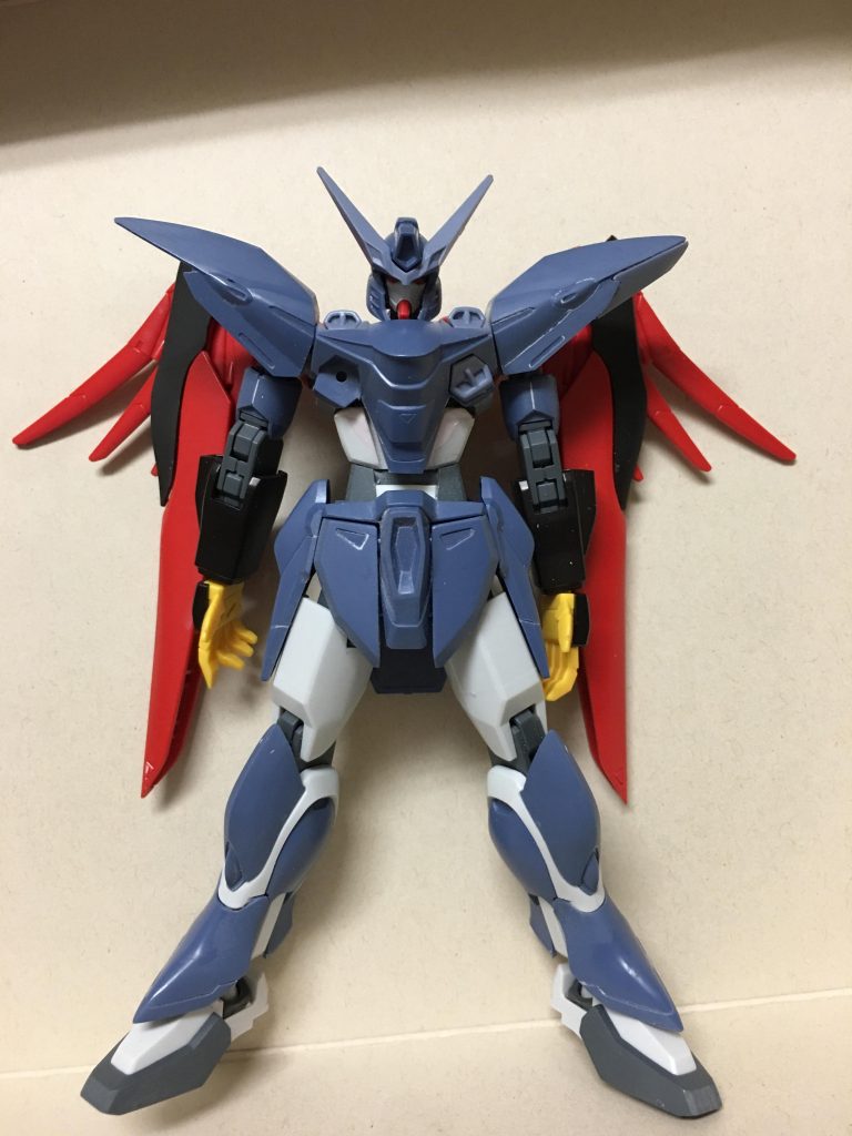 胴体はブリッツの物を切り刻んでHG Oガンダムに無理やり貼っつけてます。太腿、足首もOガンダムから。フェイス、ウイングユニットは旧HG デスティニー使用。前腕部はHGBF ガンダムジエンドより拝借。