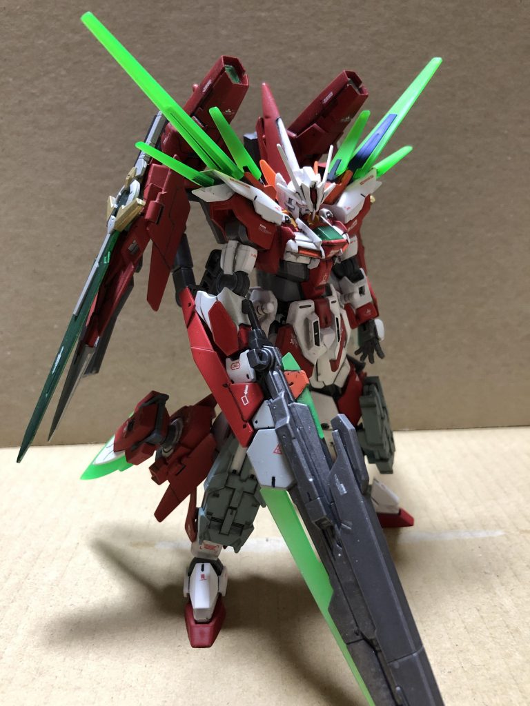 想定上のフル装備に近い状態(画像変更しました)。
■本体
・肩部GNバルカン×2
・腰部GNビームサーベル×2
・腰部GNビームダガー×2
・Cファンネル×6(大×2、小×4)
■バックパック
・GNフレイムキャノン×2
・GNダイバーソード×2
・GNソードビット×2
・ロングライフル×1
・バスターソード×1
■脚部
・GNカタール×2
・ミサイルランチャー×2
■手持ち
・GNソードブラスターⅡ
といったところです。