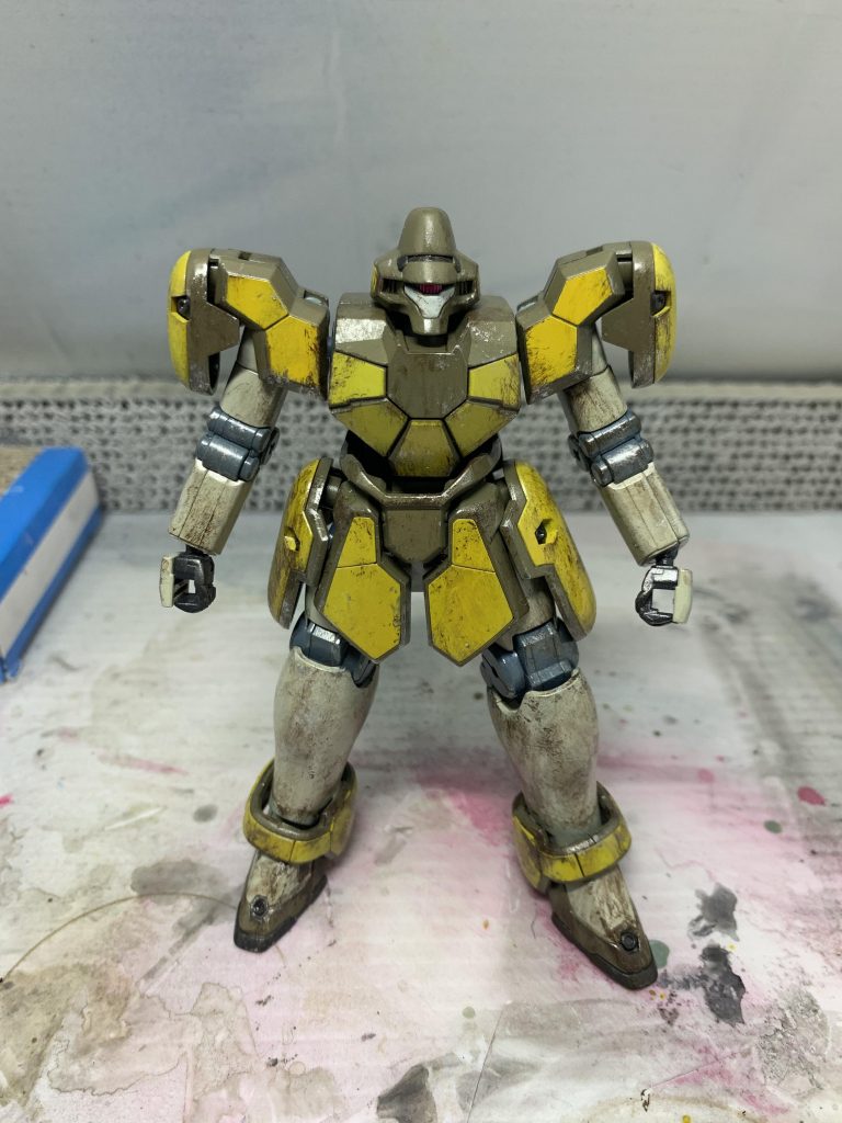 スミ入れ+フィルタリング+ドライブラシ後。若干汚しが浮いてる感じがするのでここからウェザリングカラーでウォッシングしました。