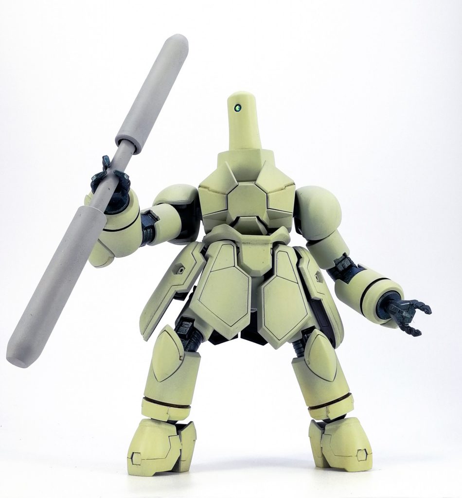 手持ち武器は警備隊仕様の鉄の棍棒。
数打ちというか成型しっ放しのただの鉄の棒なので魔導騎士同士の武器としては
心許ないけど平時はこれでも十二分。