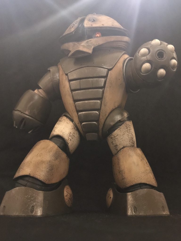 照明が（笑）
以前にwebで拝見させてもらった上手な人の作品の配色を真似させてもらいました。