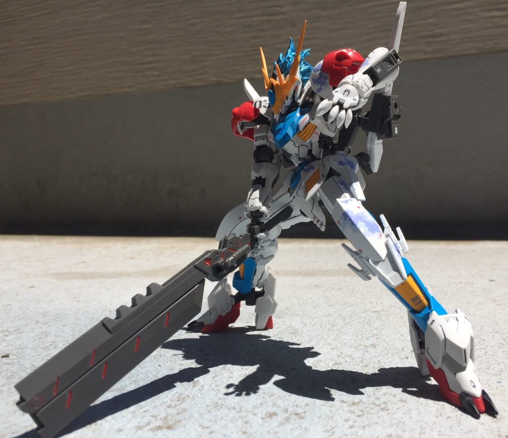 圧倒的質量で叩き潰すデモリッションナイフを装備。
ガンダムアスタロトから拝借しました。