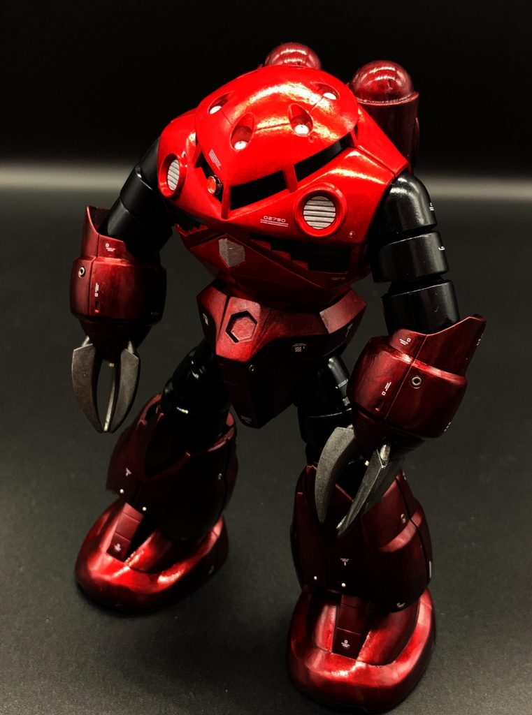 各所にメタルパーツを用いてディテールアップ