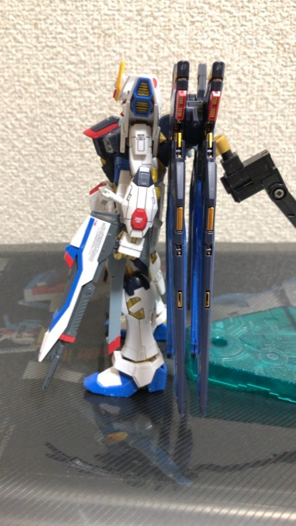 横  羽が重いから足に重り入れればよかった…