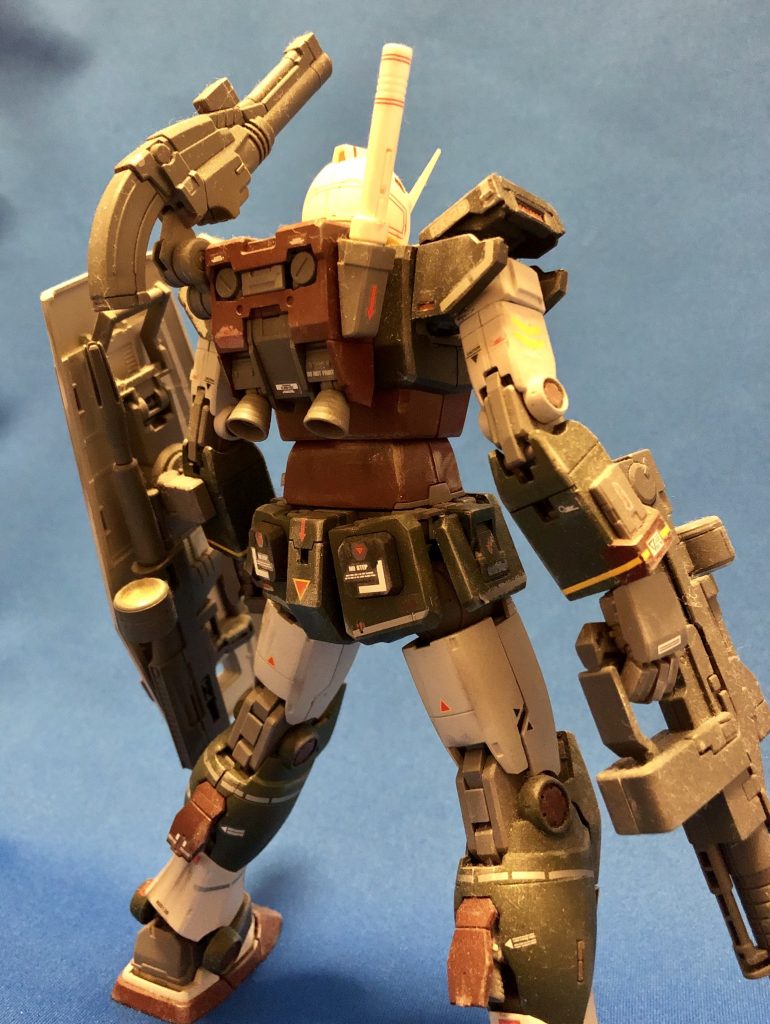 斜めフロントとバックショット。
シンプルなスタイルだけどどっしりと力強さを感じるのはファーストならでは、リアルタイプカラーはメリハリのあるから大好き
盾の逆持ちは正義だと信じてる