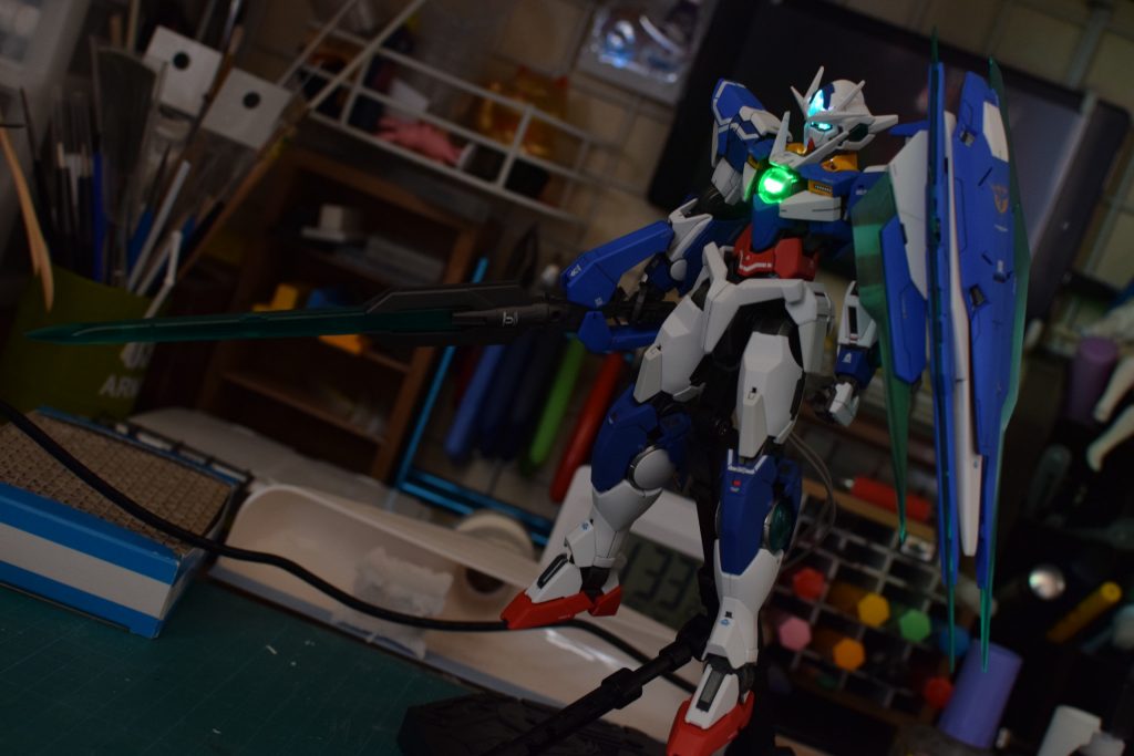 頭部とドライブのみ発光のセミライトニングエデュションです