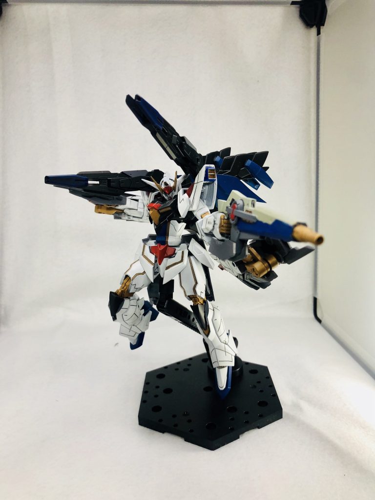 GNビームキャノンを前にもってくることも可能