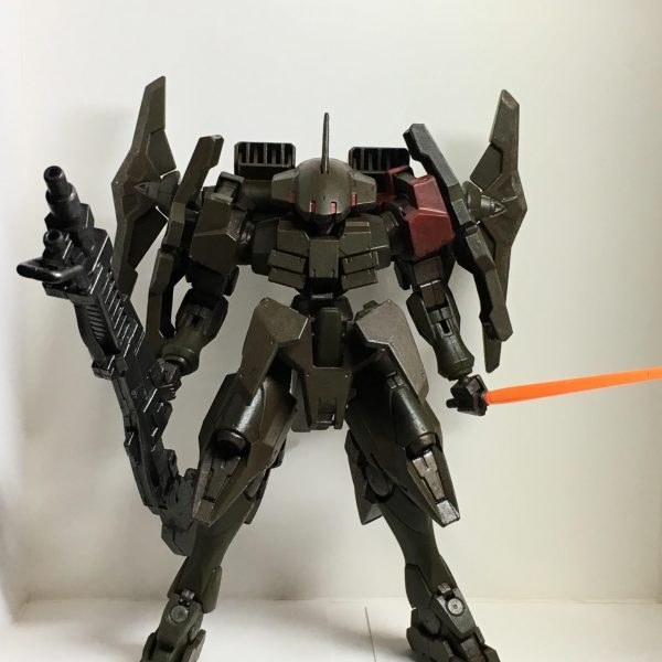 ストライカージンクス(レッドショルダー