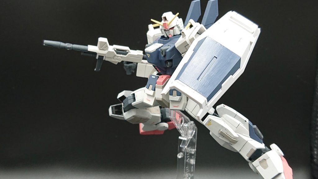 デカールはユニコーンガンダムのものを使っています