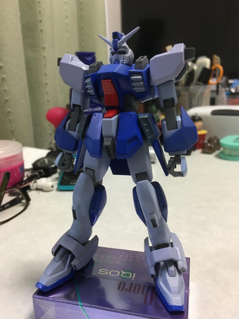 色を塗ってマジックの墨入れを消してあげました。