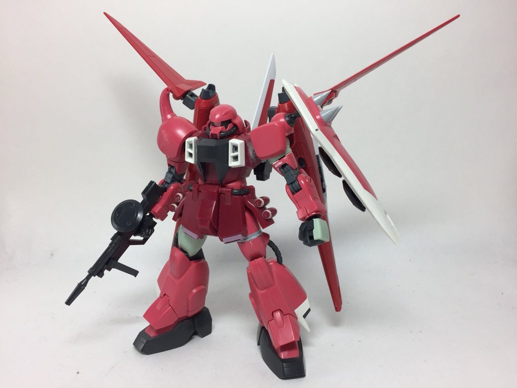 ベースはルナザクです。
足は2mm延長しました。