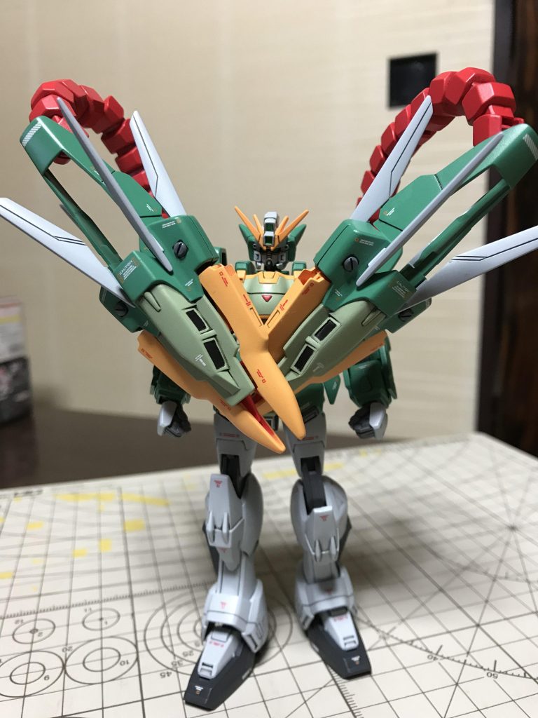 説明書を参考にポーズをつけてみたり。