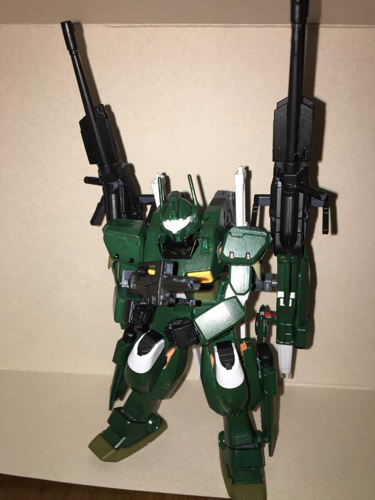 パワードジムカーディガンのバックパックを使用しているのでチェンジリングライフルとエクスカリバーが同時に装備出来ます