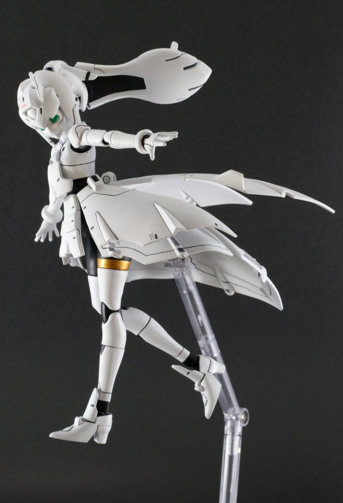 サイドから。