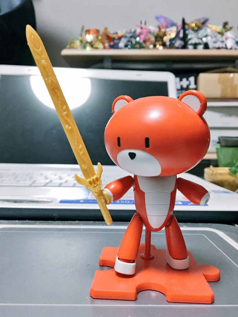 この頃はまだ看板持ちプチッガイも発売されていませんでしたので、ジャンクパーツからなんとか剣を持たせれるようにしてみました