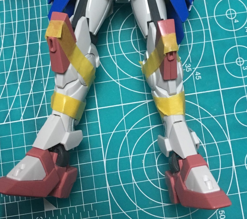 塗装前兼仮組み時の脚部。