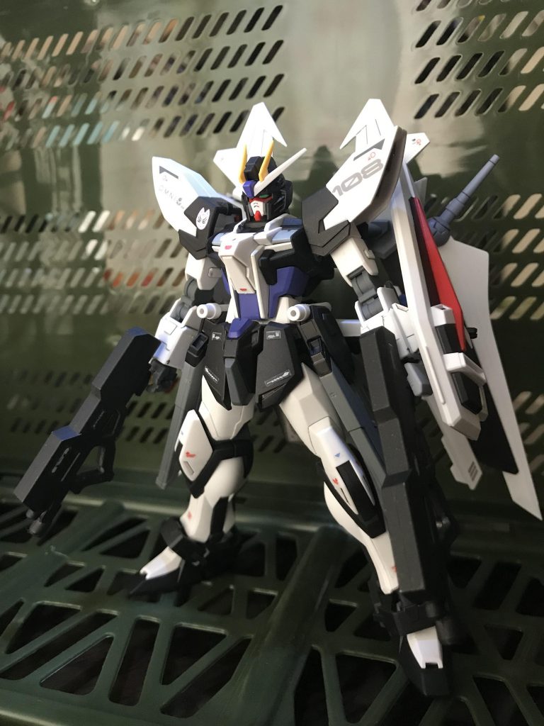 ストライクノワール typeR–8枚目/制作者:真樹京介