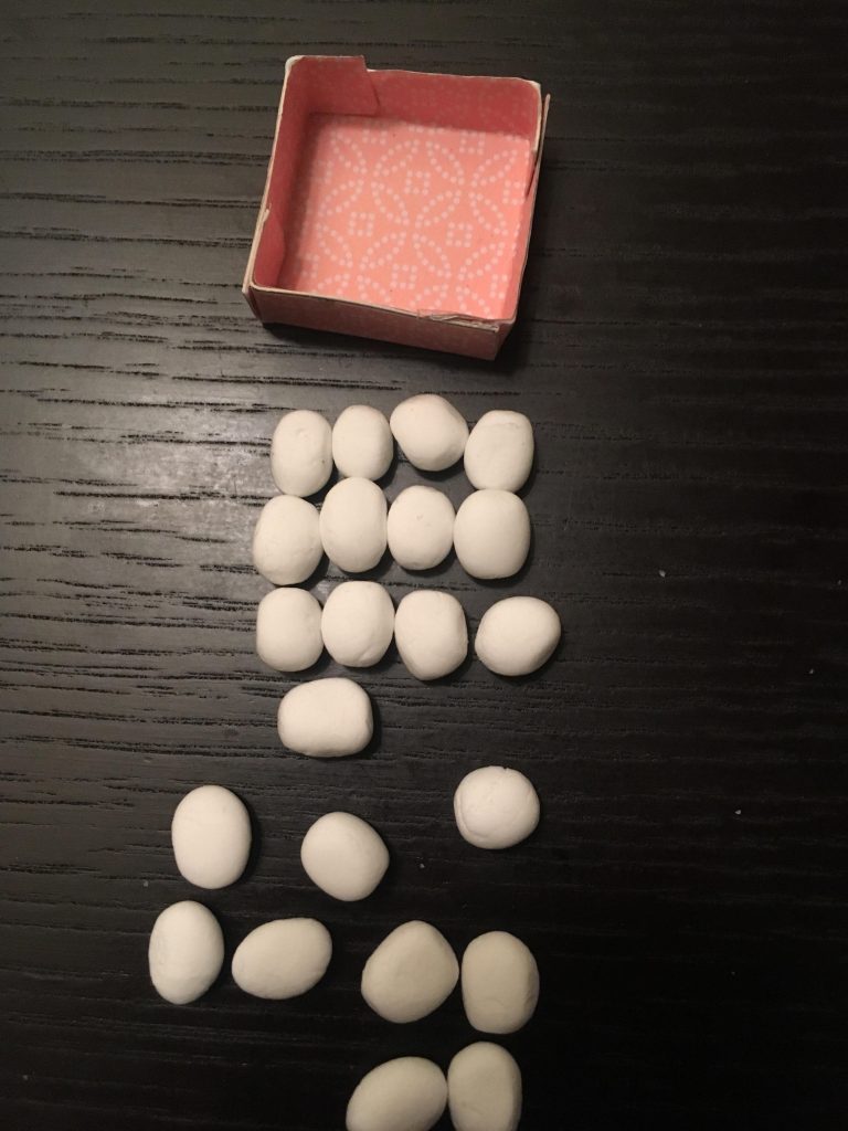 自分は一体何をしてるんだろう…と思うほど、ひたすら饅頭を作りました。