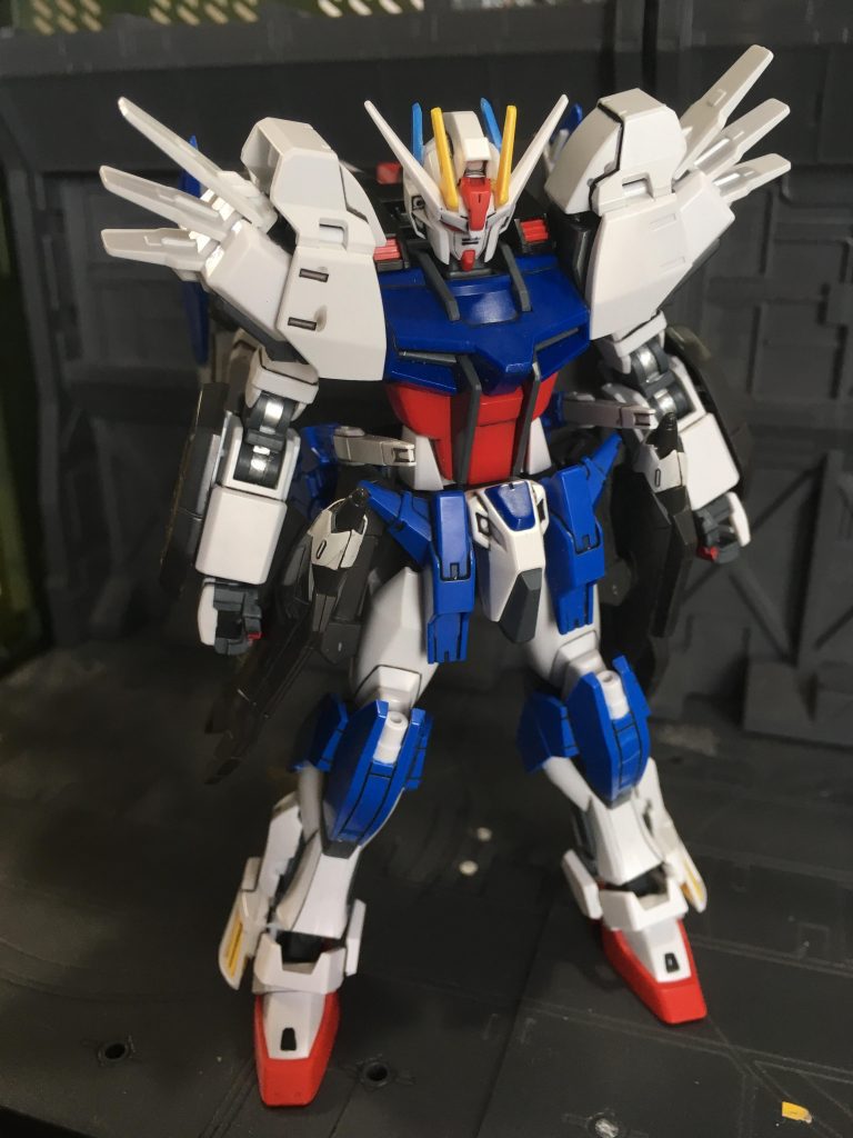 改良型エールストライカー 正面