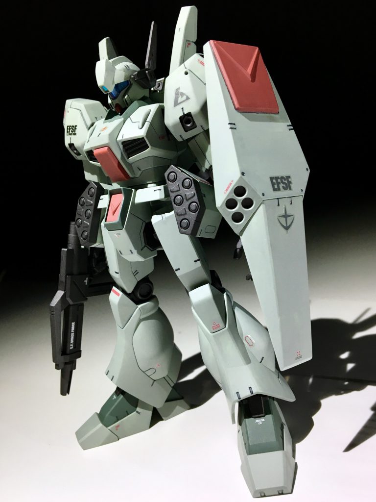 ロンドベル配属ならシールドはUC版にすべきか迷いましたが、A2も居たしいいか!ってM型デフォで。