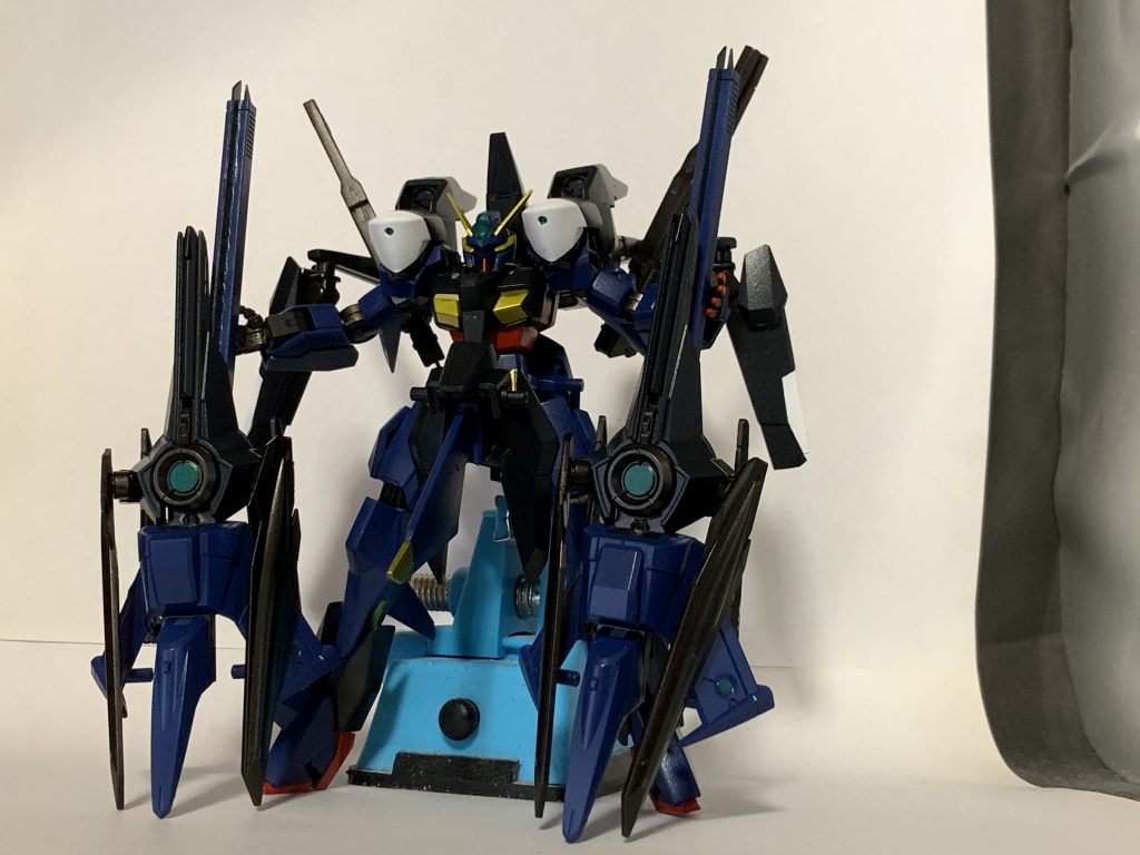 先程の写真に写っていたGNフルドドⅡと合体してラーⅡにもなれます。