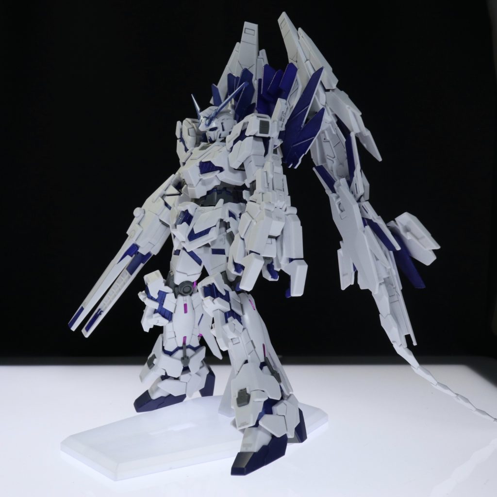 令和初のガンプラ–3枚目/制作者：ふみぃ