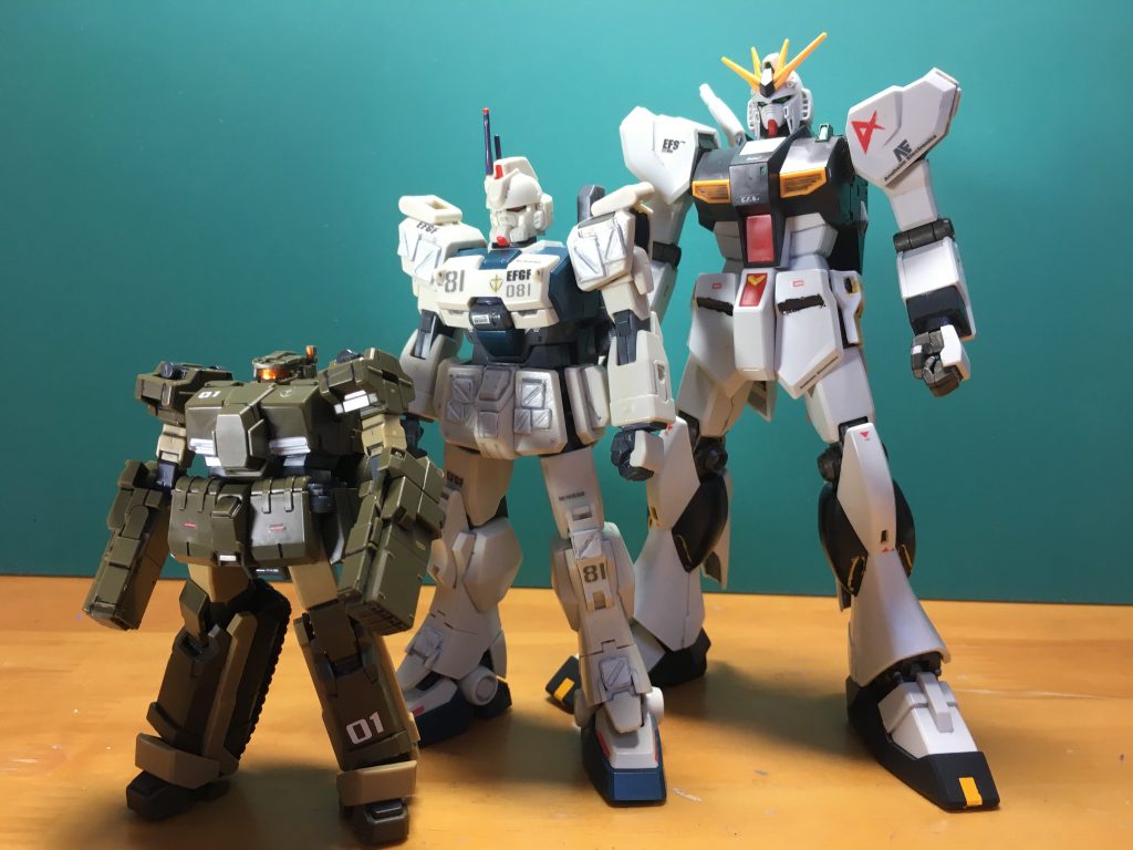 　せいくらべ。通常のHGキットの腰までしかないなんて…。