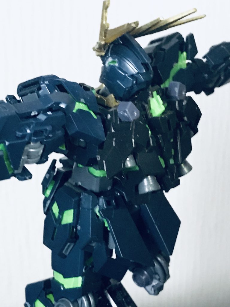 バンシィ・ノルン(覚醒)–7枚目/制作者:マキヲ