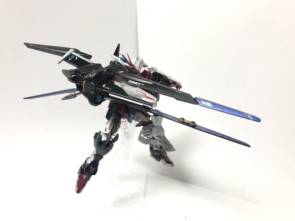 【Bスマートガン】ノーネイムユニットの青い丸の部分はマイナスモールドを貼った後にHアイズをUVレジンで貼り付けています