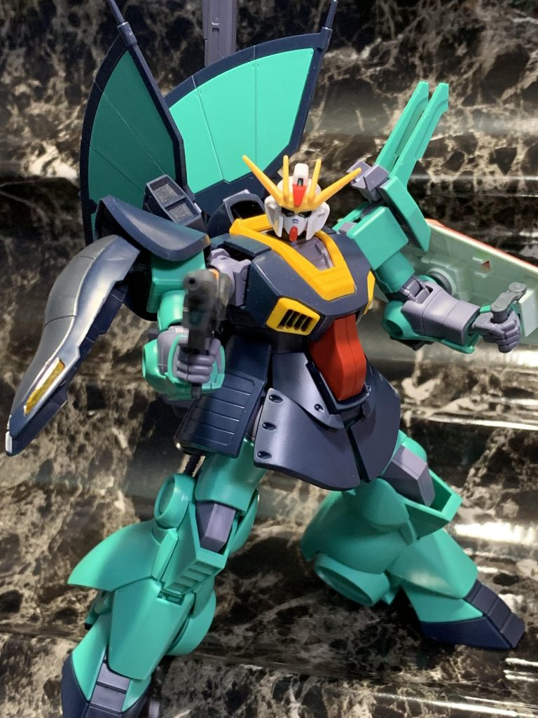 ガンダム顔ディジェ–3枚目/制作者：いたちょー