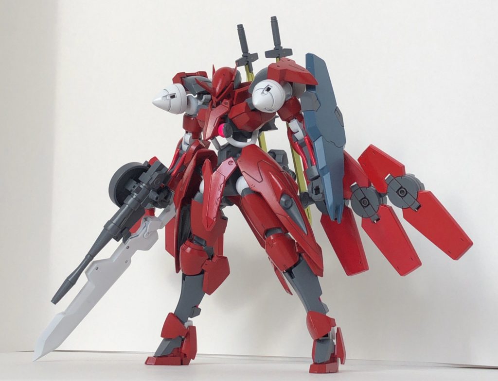 フルドレスによって機動力の向上が図られています。