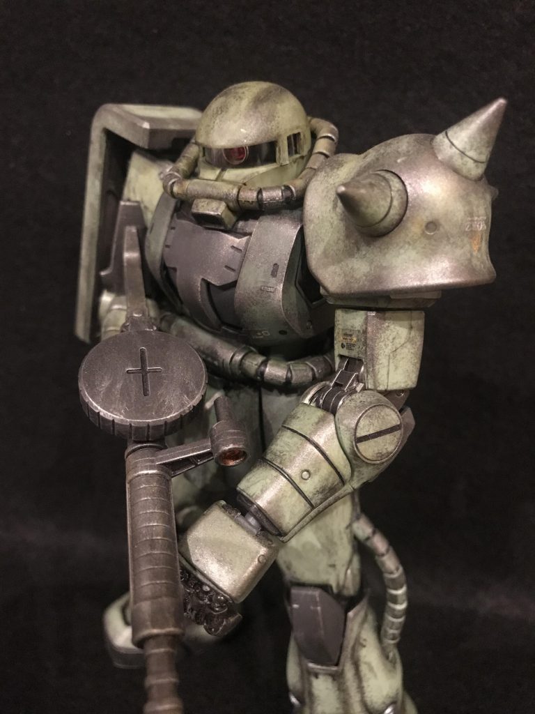 何故かモノアイが赤❗️