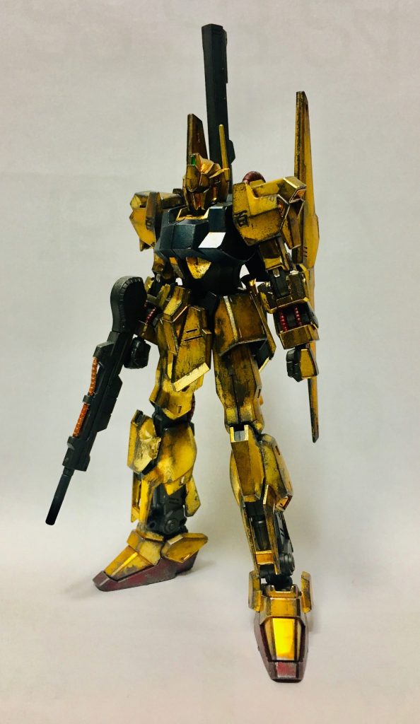 ガンダムベース限定の百式をお気軽汚しで仕上げてみました。