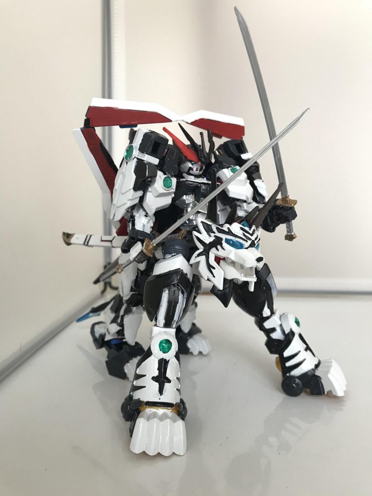 白虎モード。イメージはミラージュフレームのプルートモードとガイアインパルスの変形を参考にしています。