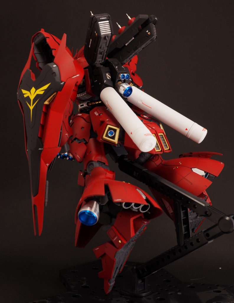 バックショットです。
メタルバーニアの青がアクセントになってきれいに写りますね。