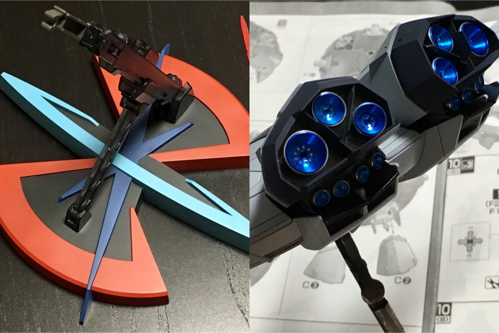 付属の真っ赤な台座はザフトカラーで仕上げました。
スラスターは展開可能で、小さなバーニアもつけています。