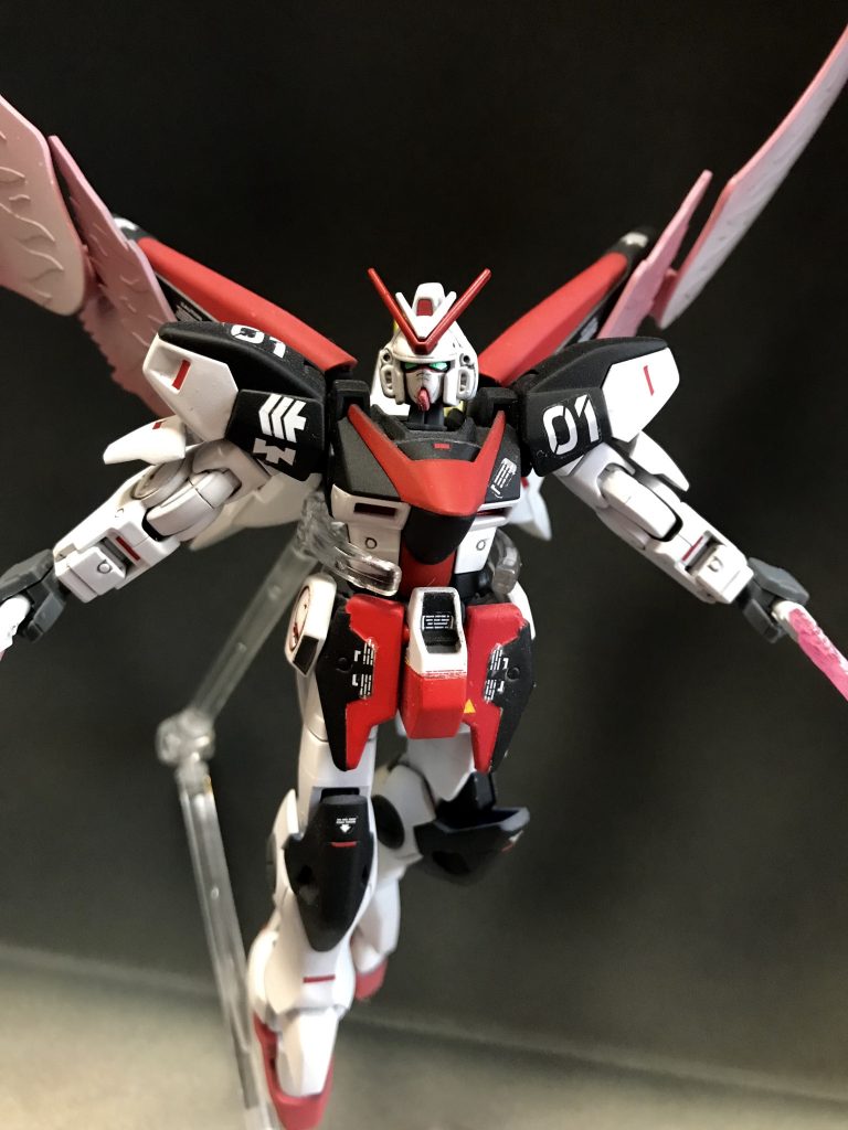 大胆にVって身体全体で名前を表現するってすごいですね!カッコいい…