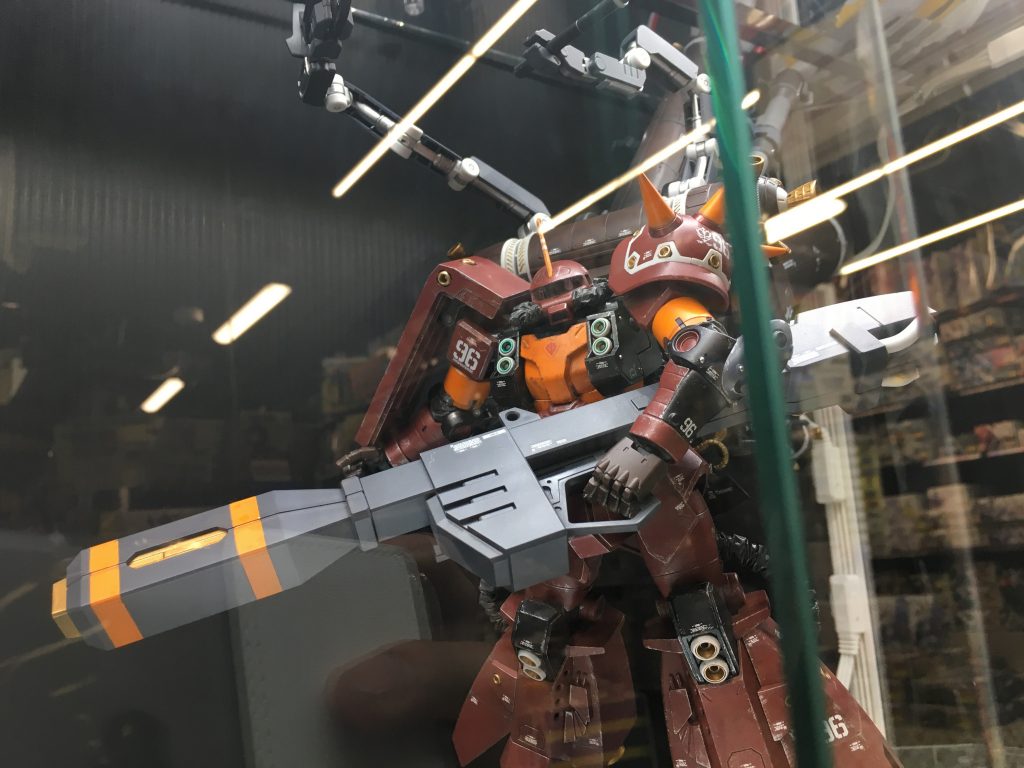 お店にて展示していただいてます