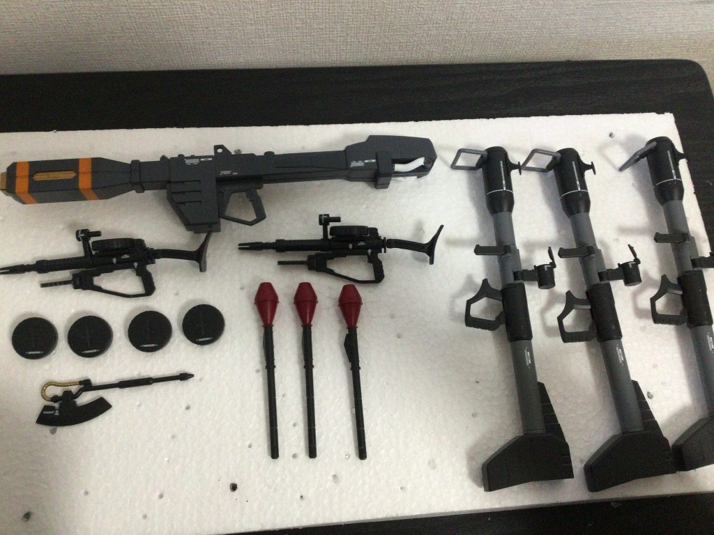 武器を最初に作りました
後からだとやる気しないと思ったので