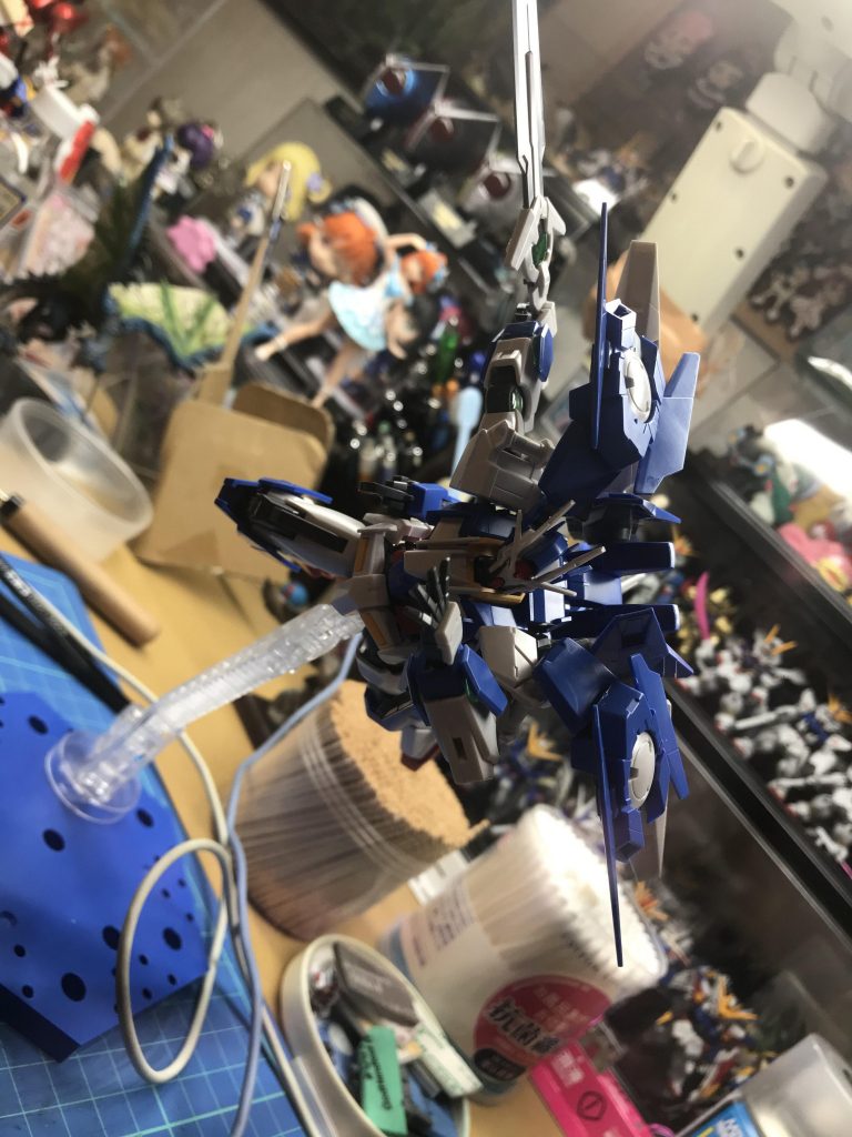 劇中だとあまり活躍した記憶がありませんがダイバーソードなかなか好きです。