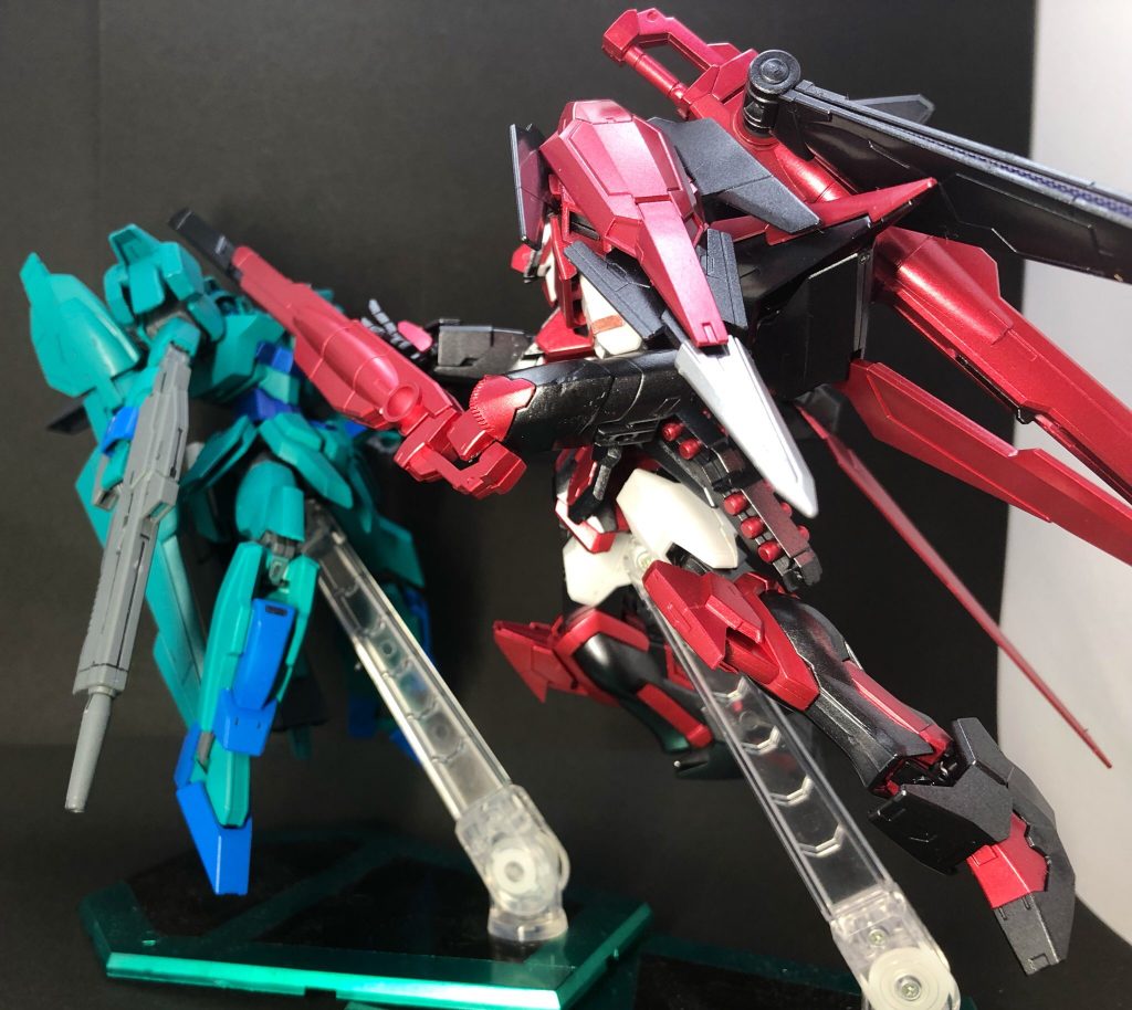 ライフルで殴る
格闘武装を持たないイチイバルの唯一の白兵戦攻撃
射撃武器が取り回し不可能な時に使う最後の手段