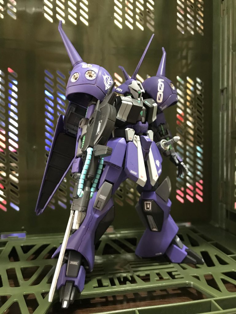 今回はパープルで塗装しました。
最近この、どこぞの初号機みたいなカラーがお気に入りであります。
