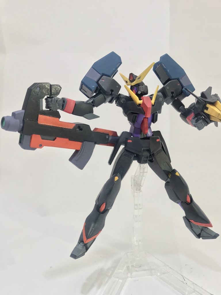 高濃度GN粒子を炸裂させる砲弾を発射する大型のバズーカ。