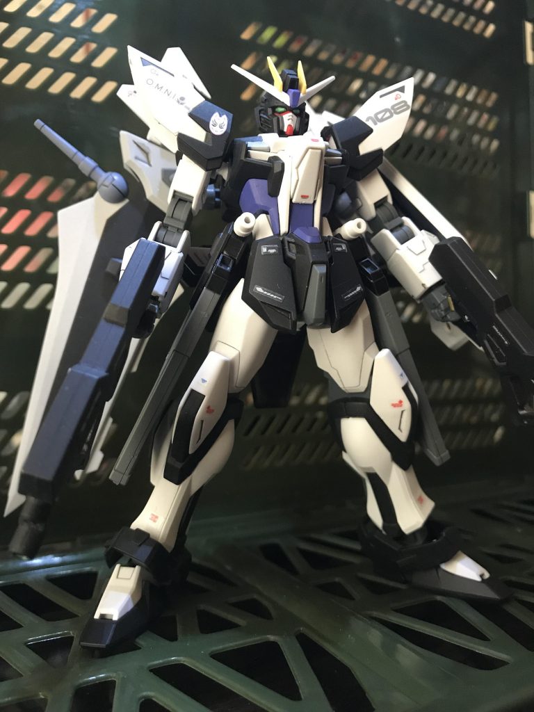 ストライクノワール typeR–3枚目/制作者:真樹京介