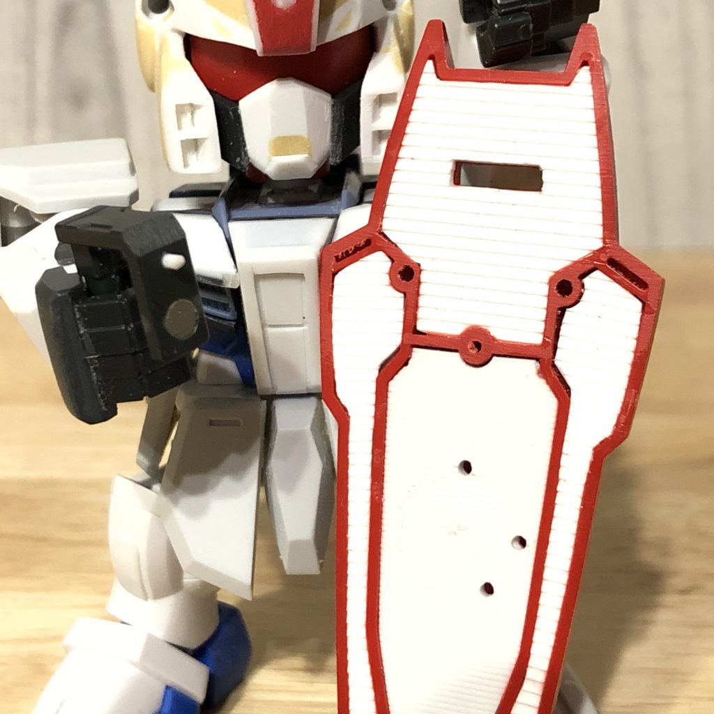 武器はコレクションシリーズのライフルとシールドを持てるようにしました。
シールドは角度を変えられるようにマグネット接続にし、回転しないようにストッパーを作ってあります。